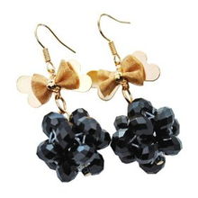 璀璨典雅 韓版水晶耳環的魅力與搭配藝術