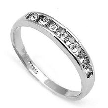 伊泰蓮娜麗晶·神美合金戒指 輕奢珠寶的藝術(shù)呈現(xiàn)